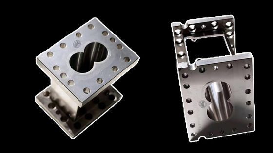 kwaliteit  Barrels for Ze62 Berstorff Twin Screw Extruder with Hip Alloy Steel Inner fabriek